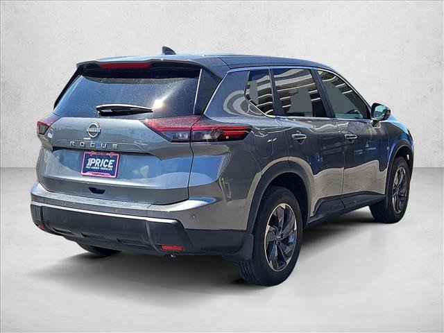 Certified 2026 Nissan Rogue SV FWD image 5