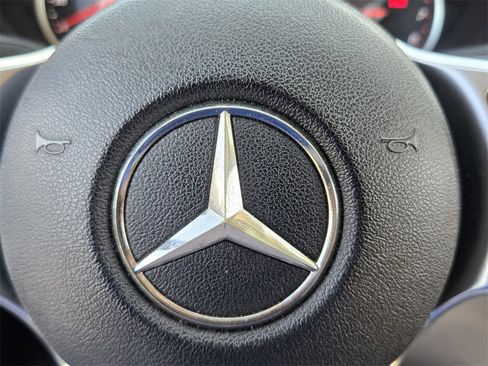 Used 2019 Mercedes-Benz C 300 Sedan image 27