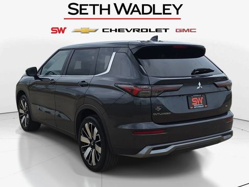 Used 2025 Mitsubishi Outlander SE AWD/4WD image 5