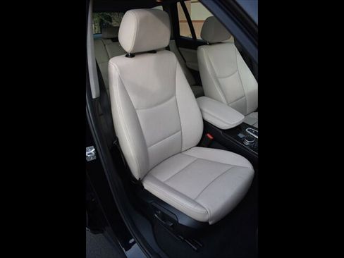 Used 2016 BMW X3 xDrive28i w/ Premium Package image 35