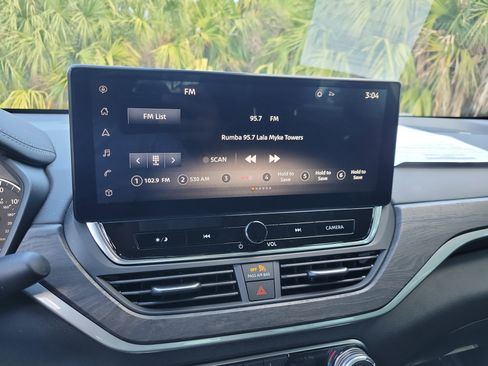 Used 2024 Nissan Altima 2.5 SL image 21