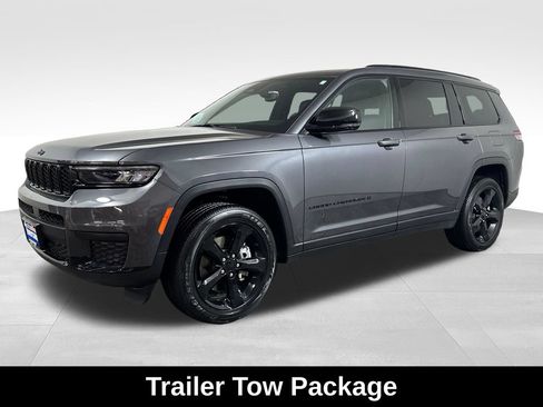 Used 2024 Jeep Grand Cherokee L Altitude AWD/4WD image 6