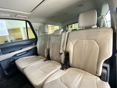 Used 2022 Ford Expedition Max Limited AWD/4WD image 26