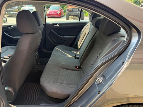 Used 2016 Volkswagen Jetta S FWD image 6