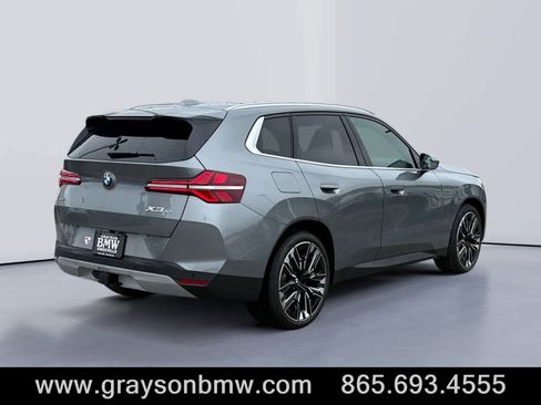 Used 2025 BMW X3 xDrive30i w/ Premium Package image 3