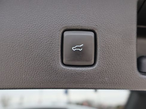 Used 2022 Ford Escape SE w/ Convenience Package image 25