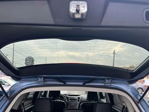 Used 2010 Subaru Outback 2.5i Limited image 9