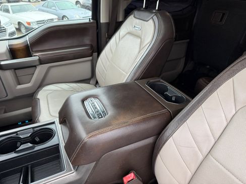 Used 2018 Ford F250 Limited w/ FX4 Off-Road Package image 29