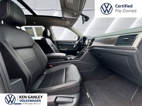 Certified 2023 Volkswagen Atlas SE w/ Panoramic Sunroof Package AWD/4WD image 14