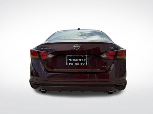 Used 2024 Nissan Altima 2.5 SL AWD/4WD image 3