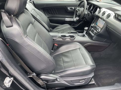 Used 2019 Ford Mustang Premium image 45