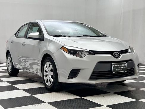 Used 2016 Toyota Corolla L image 2