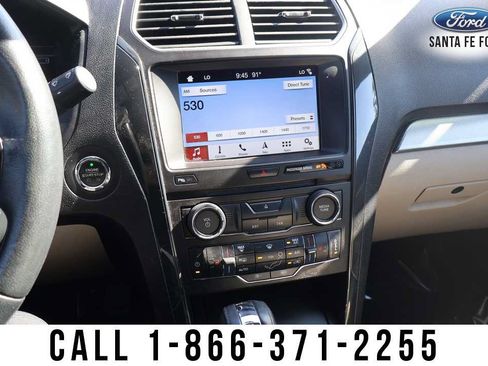 Used 2018 Ford Explorer XLT w/ Equipment Group 202A AWD/4WD image 39