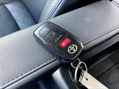 Used 2024 Toyota Tundra Limited w/ Power Package image 13