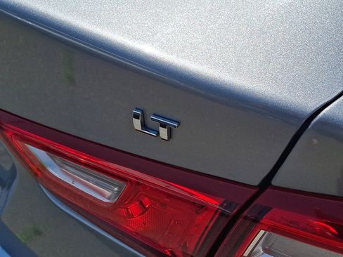 Used 2024 Chevrolet Malibu LT FWD image 20