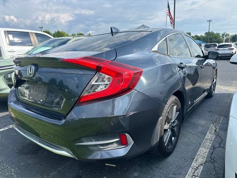 Used 2019 Honda Civic EX image 3