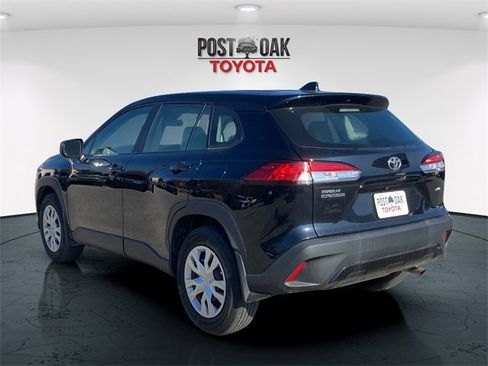 Used 2023 Toyota Corolla Cross L image 5