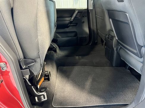Used 2012 Nissan Titan SV w/ SV Value Truck Pkg image 23