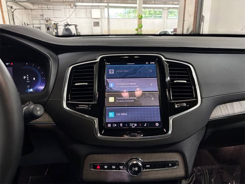 Certified 2023 Volvo XC90 B6 Ultimate image 24