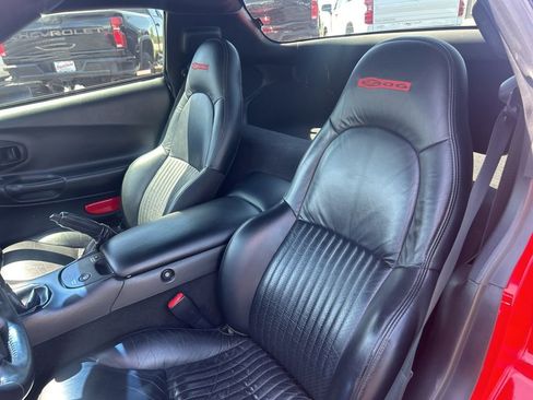 Used 2004 Chevrolet Corvette Z06 w/ Memory Package RWD image 15