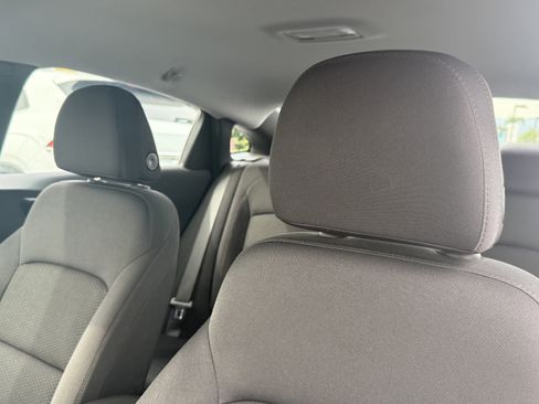 Used 2023 Chevrolet Malibu LT image 16