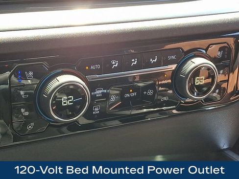 Used 2026 Chevrolet Silverado 1500 High Country AWD/4WD image 14