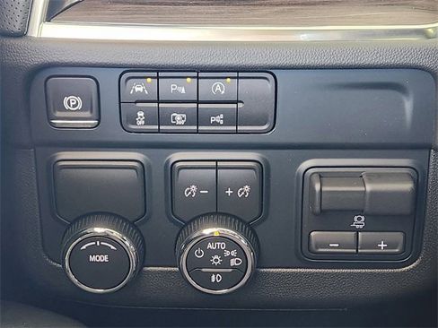 New 2026 Chevrolet Tahoe Premier w/ Sun And Tow Package image 19