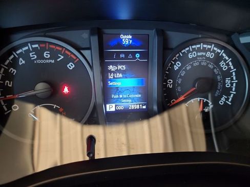 Used 2022 Toyota Tacoma 2WD Access Cab image 17