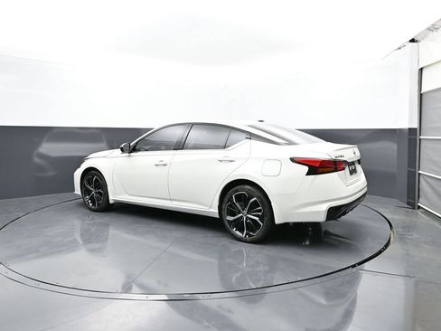 New 2026 Nissan Altima 2.5 SR AWD/4WD image 7