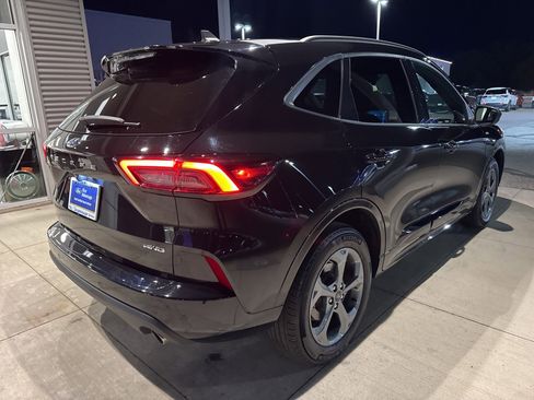 Certified 2023 Ford Escape ST-Line w/ Tech Pack #1 image 8