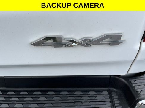 Used 2022 RAM 1500 Laramie AWD/4WD image 16
