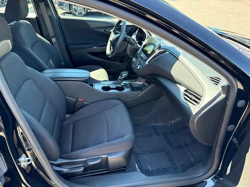 Used 2023 Chevrolet Malibu LT FWD image 23