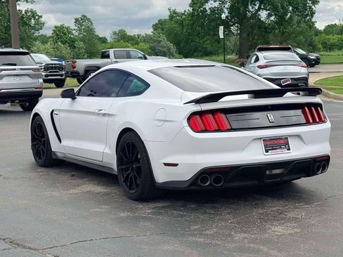 Used 2016 Ford Mustang Shelby GT350 w/ Technology Package RWD image 10