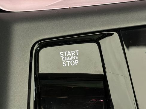 Used 2025 BMW X3 xDrive30i w/ Convenience Package image 22