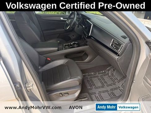 Used 2024 Volkswagen Atlas Cross Sport SEL R-Line AWD/4WD image 16