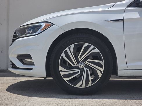 Used 2020 Volkswagen Jetta SEL Premium image 42