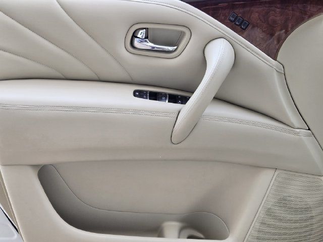 Used 2016 INFINITI QX80 4WD w/ Deluxe Technology Package image 23
