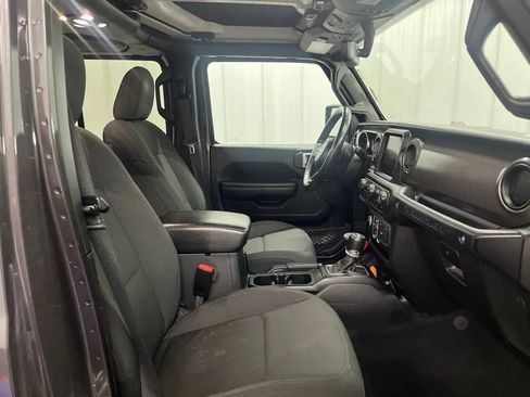 Used 2021 Jeep Wrangler Unlimited Sport AWD/4WD image 8