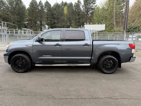 Used 2010 Toyota Tundra 4x4 CrewMax image 8