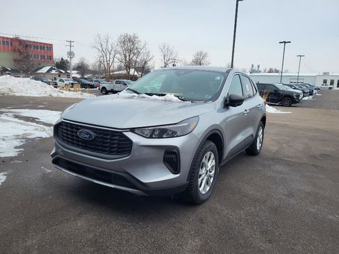 Used 2023 Ford Escape Active image 7
