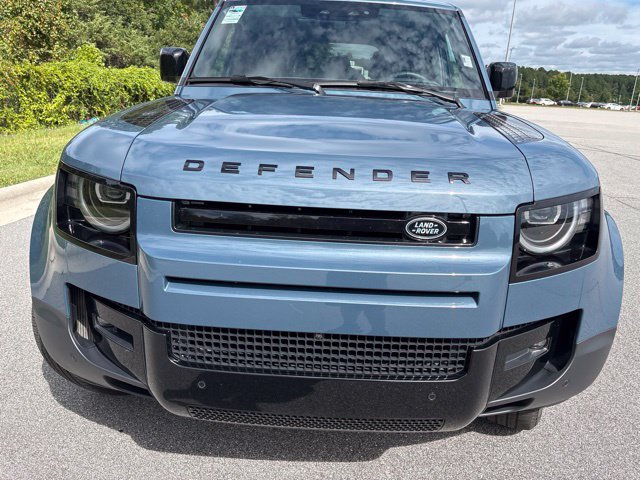 Used 2026 Land Rover Defender 110 S AWD/4WD image 13