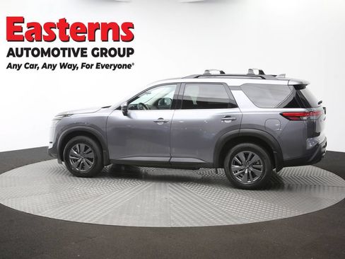 Used 2024 Nissan Pathfinder SV AWD/4WD image 63