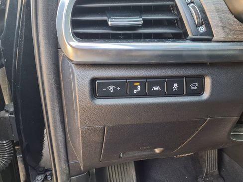 Used 2022 Kia Telluride EX w/ EX Premium Package FWD image 25