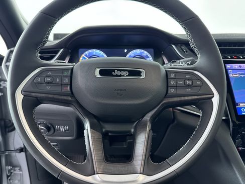 New 2025 Jeep Grand Cherokee Limited image 23