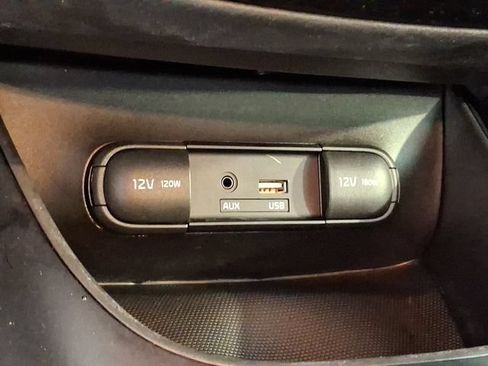 Used 2015 Kia Soul FWD image 23