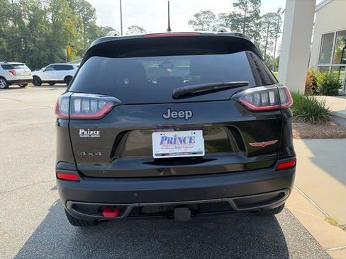 Used 2020 Jeep Cherokee Trailhawk AWD/4WD image 4