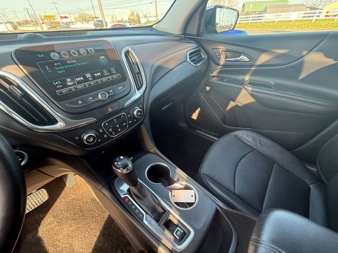 Used 2018 Chevrolet Equinox Premier image 15
