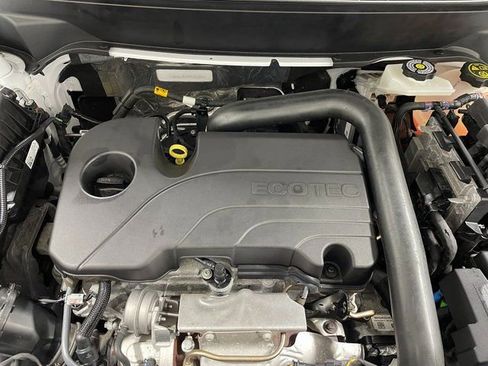 Used 2023 GMC Terrain SLE w/ Driver Convenience Package image 23