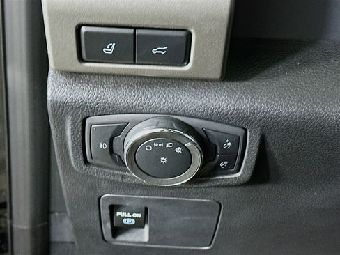 Used 2020 Ford Expedition XLT w/ Equipment Group 202A image 17