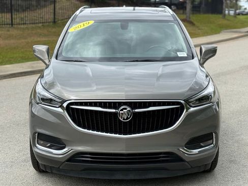 Used 2019 Buick Enclave Essence FWD image 12